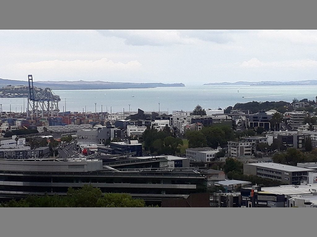 17E/30 Symonds Street, Grafton, Auckland - Carousel 1