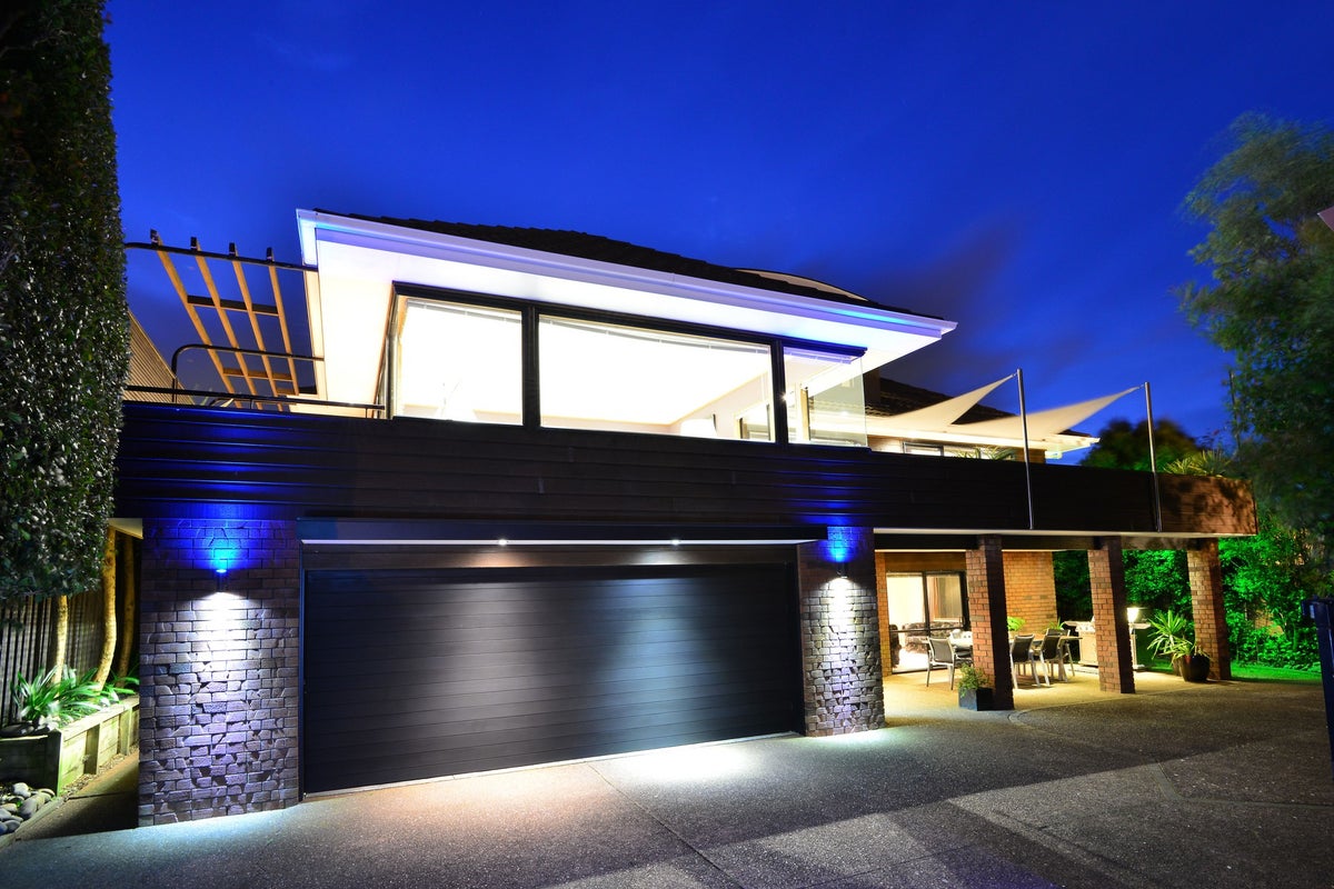 2/324 Beach Road, Campbells Bay, Auckland - Carousel 1