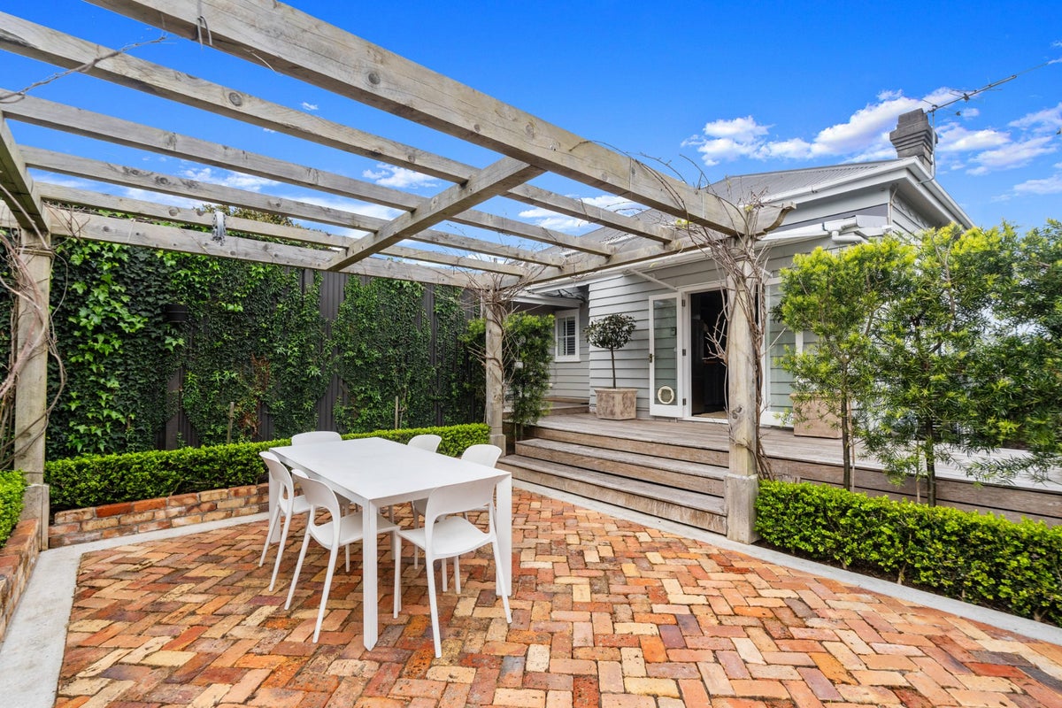 1/2 Calliope Road, Devonport, Auckland - Carousel 2