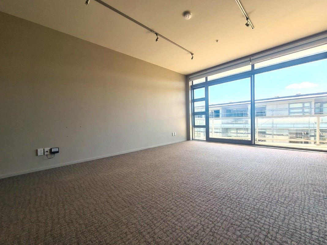 S405/28 Torrens Terrace, Mount Cook, Wellington - Carousel 2