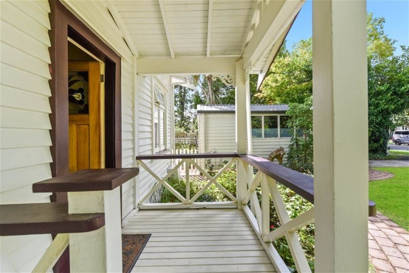 11 Young Street, Claudelands, Hamilton - Carousel 20