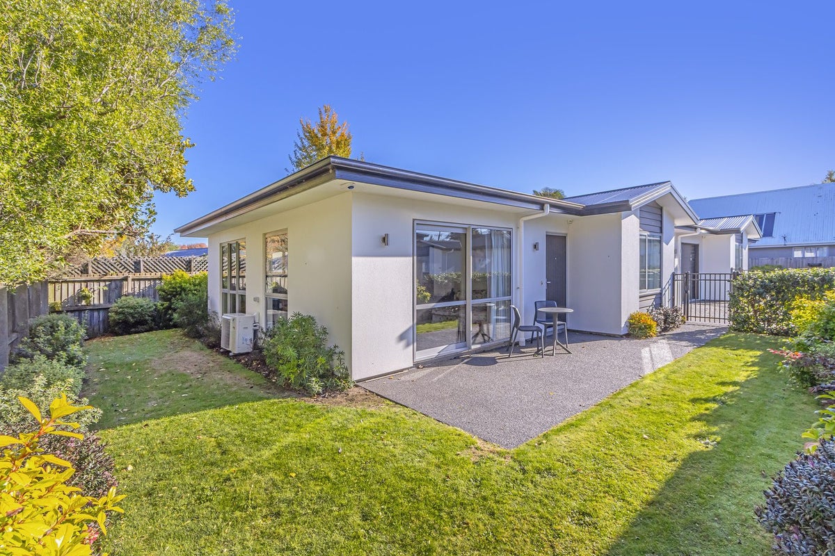 2/361 Avonhead Road, Avonhead, Christchurch - Carousel 1