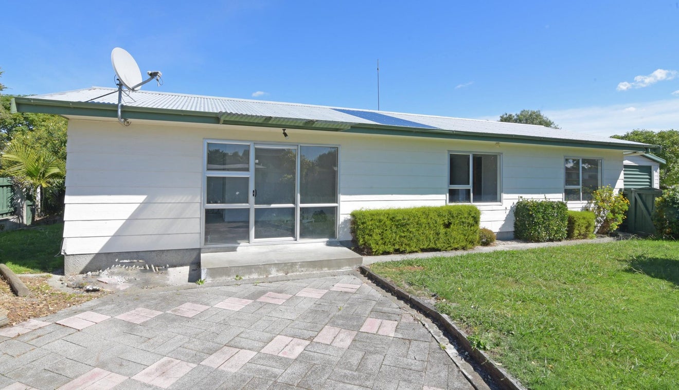 12 Currie Street, Greenmeadows, Napier - Carousel 1