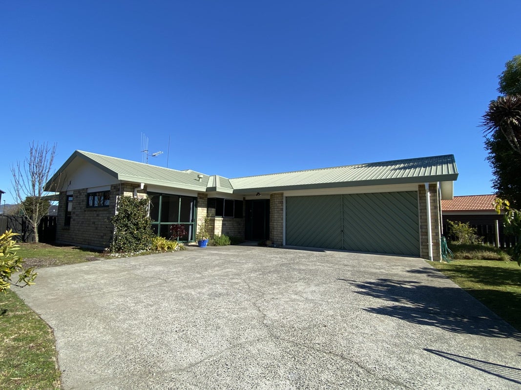 129 Chatsfield Drive, Te Awamutu, Te Awamutu - Carousel 1