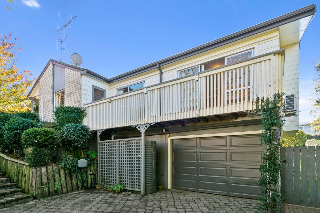 3 Birmingham Street, Judea, Tauranga - Carousel 1