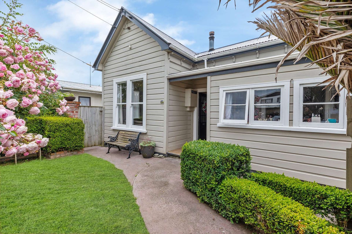 106 Campbell Street, Whanganui, Whanganui - Carousel 2