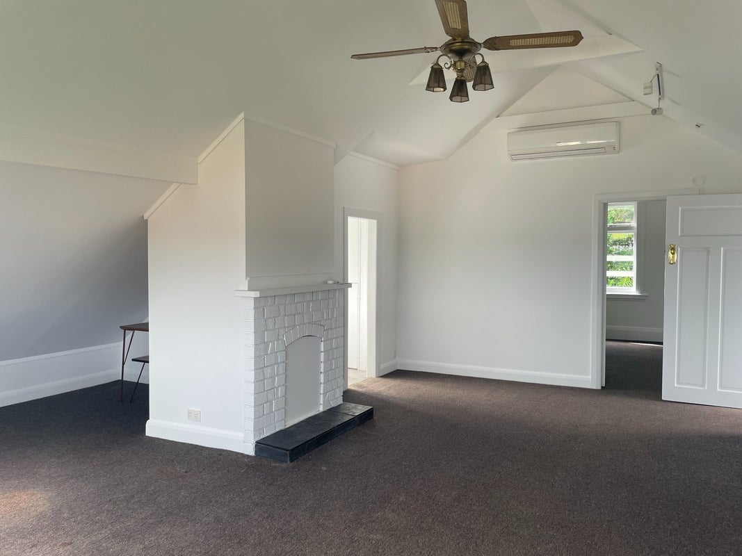 17 Kerr Street, Devonport, Auckland - Carousel 1