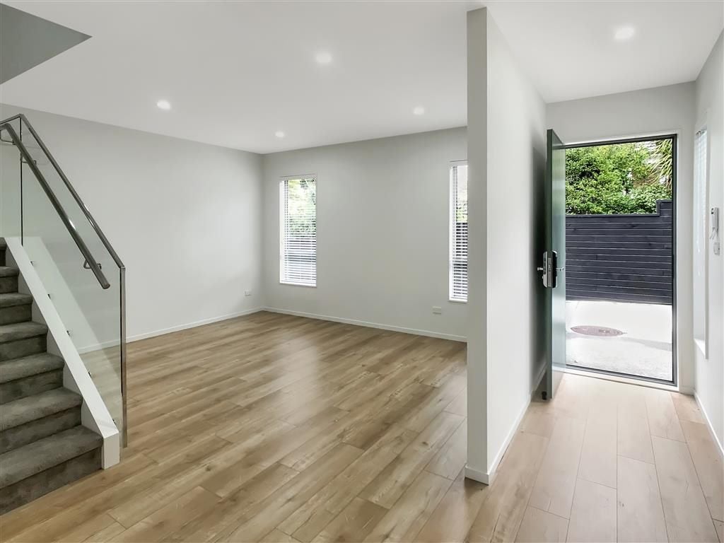 41B Nelson Street, Howick, Auckland - Carousel 2