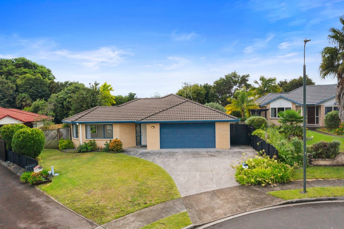 27 Lysaght Place, Welcome Bay, Tauranga - Carousel 1