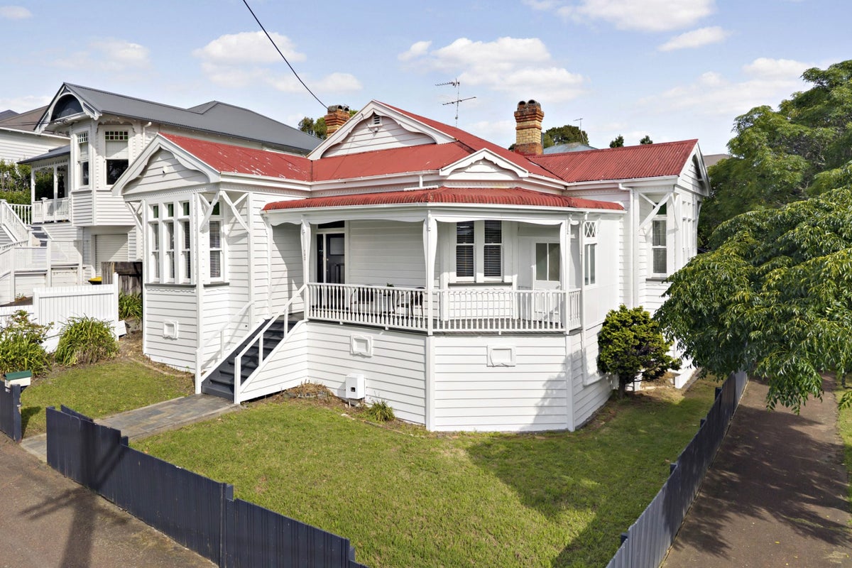123 Williamson Avenue, Grey Lynn, Auckland - Carousel 2