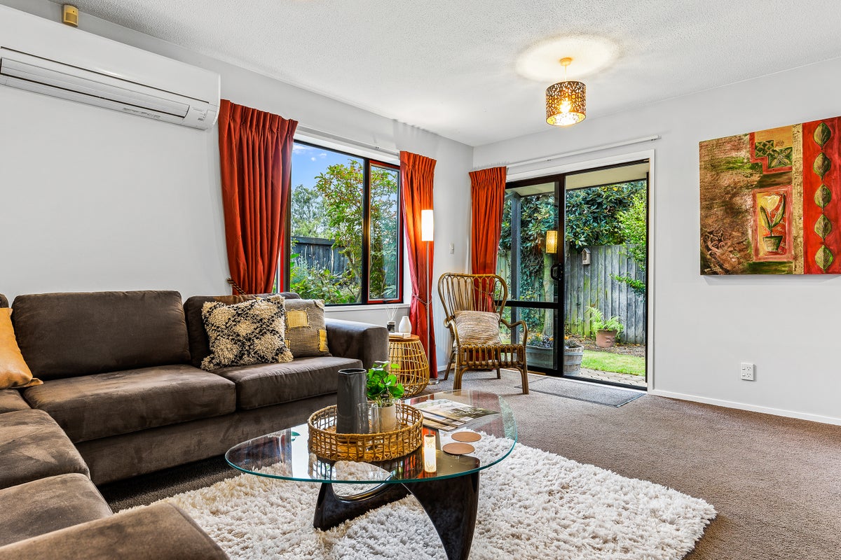1/214 Springfield Road, St Albans, Christchurch - Carousel 1