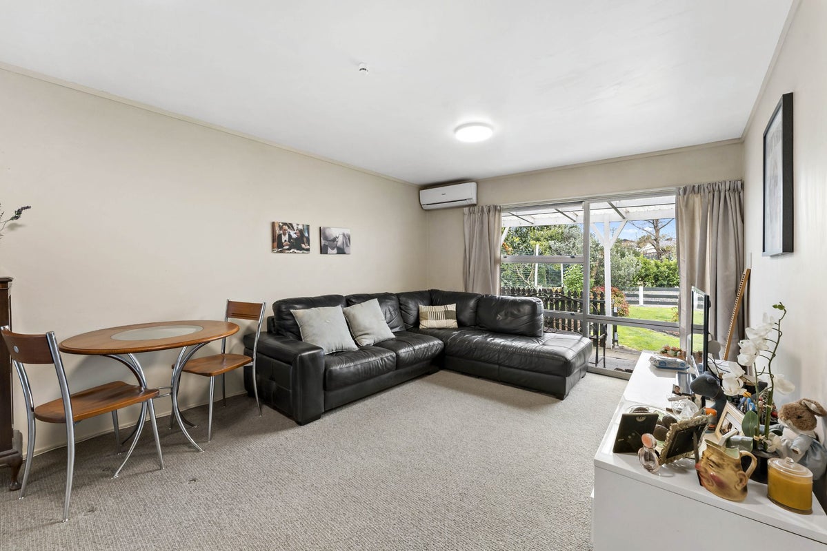 3/10 Lavas Place, Mount Wellington, Auckland - Carousel 2