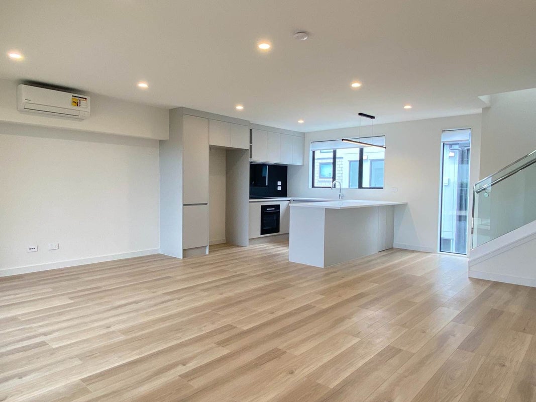 14/12 Onewa Road, Northcote Point, Auckland - Carousel 2