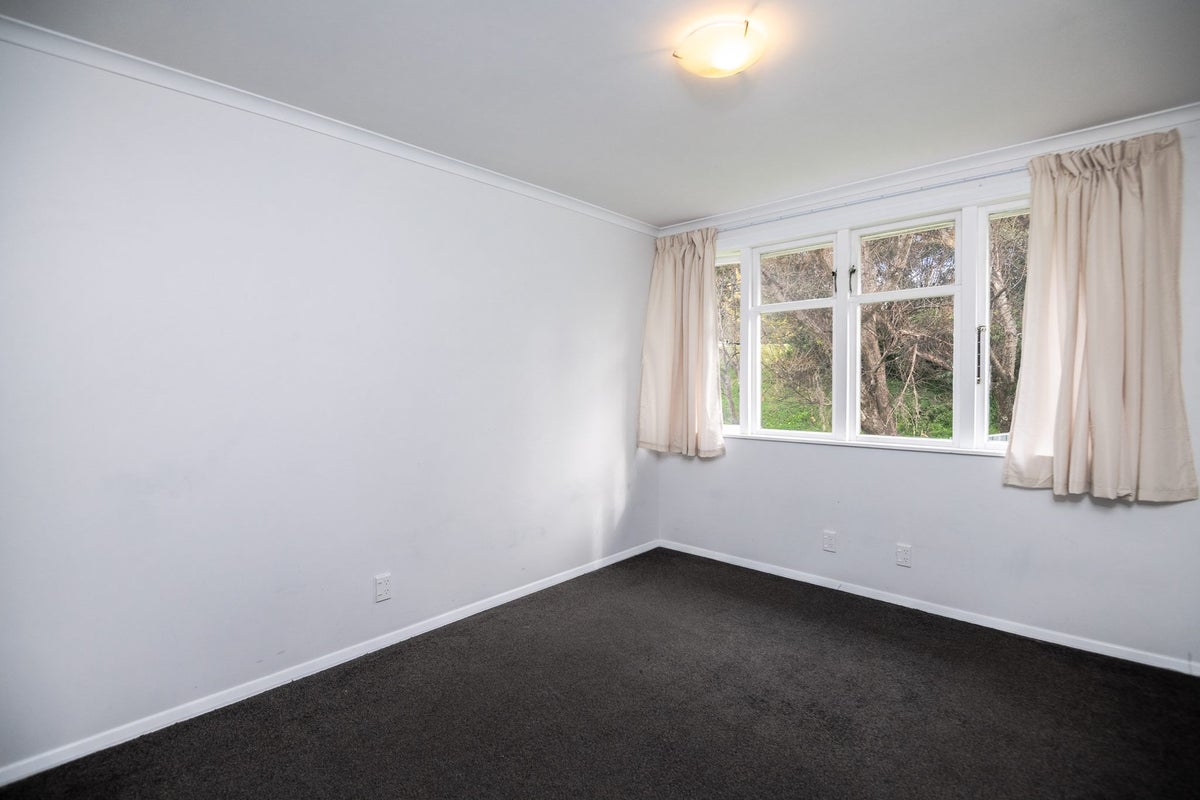 23 Te Arataura Street, Takapuwahia, Porirua - Carousel 2