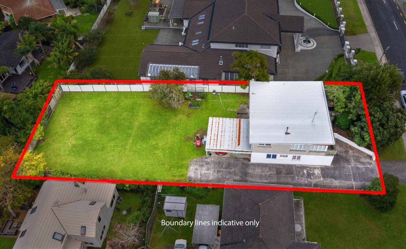 67 Beach Road, Mellons Bay, Auckland - Carousel 1