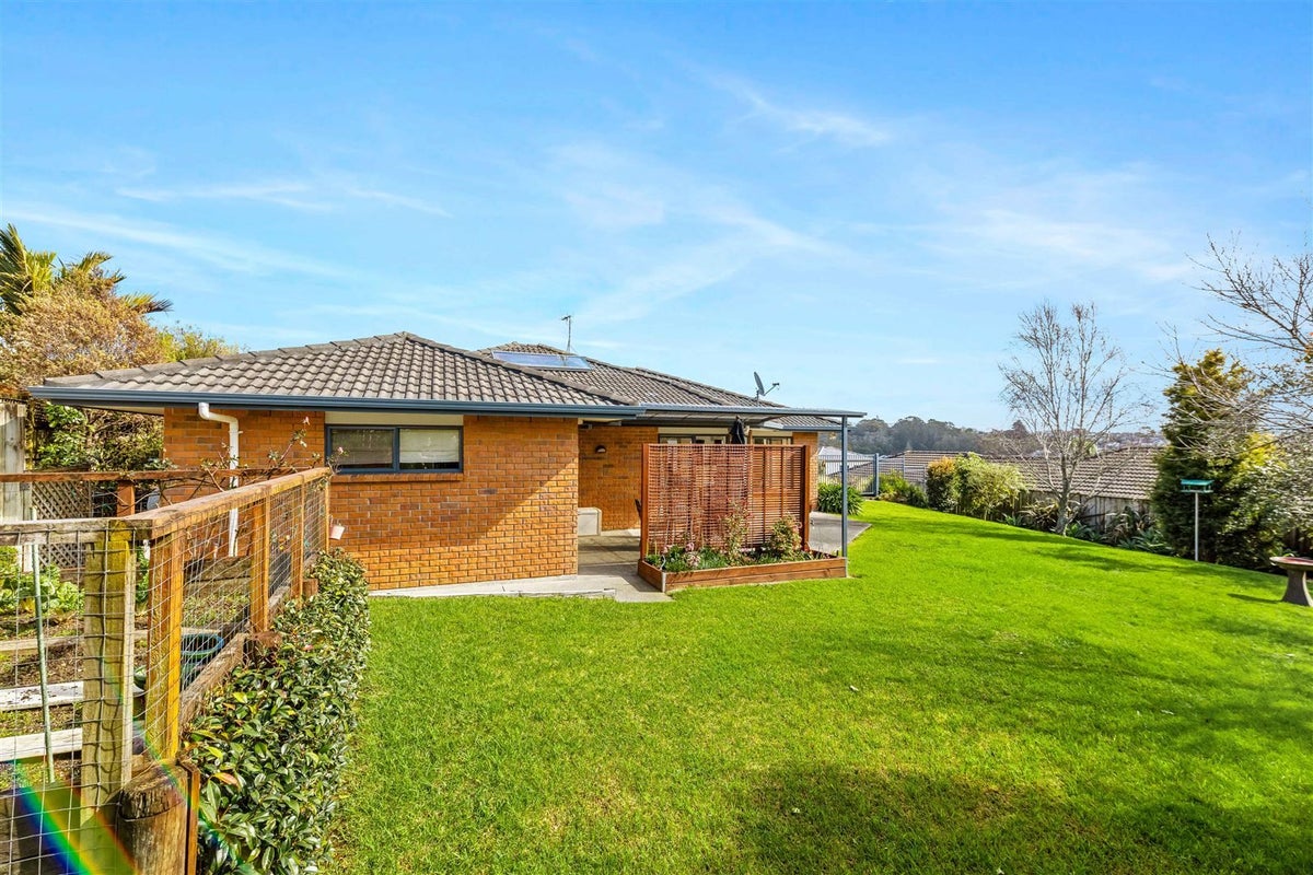 11 Roy Maloney Drive, Henderson, Auckland - Carousel 29