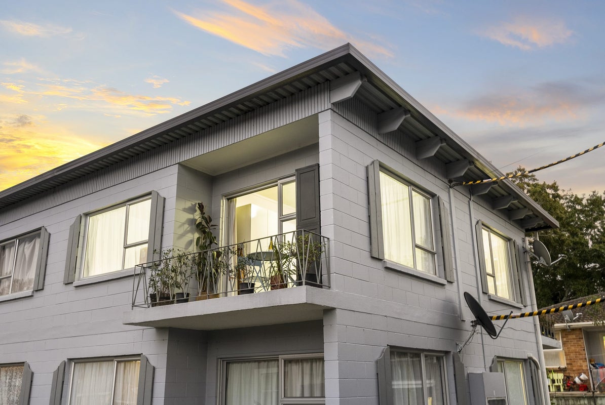 6/7 Begbie Place, Sandringham, Auckland - Carousel 1