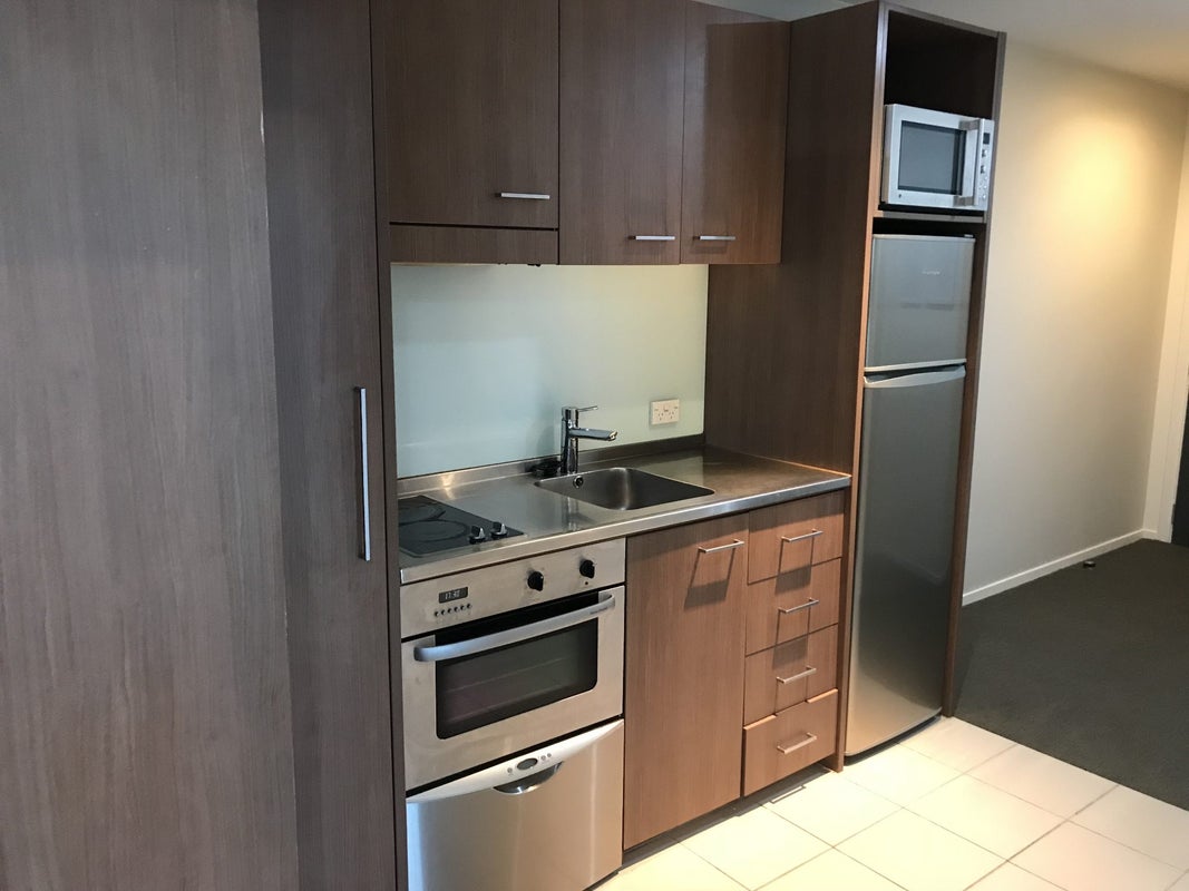 606/85 Beach Road, Auckland Central, Auckland - Carousel 2