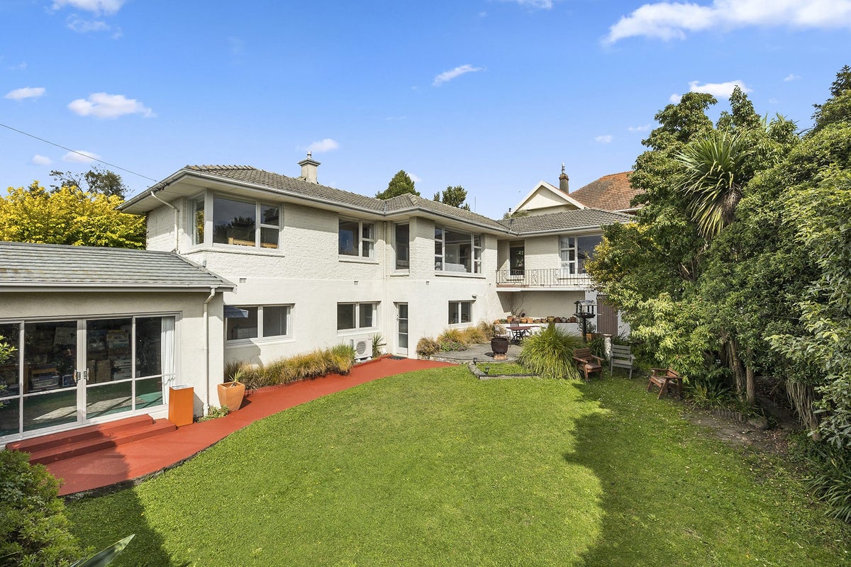 57 Murray Street, Kew, Dunedin - Carousel 1
