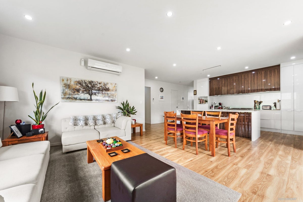 17 Remana Crescent, Huapai, Kumeu - Carousel 2