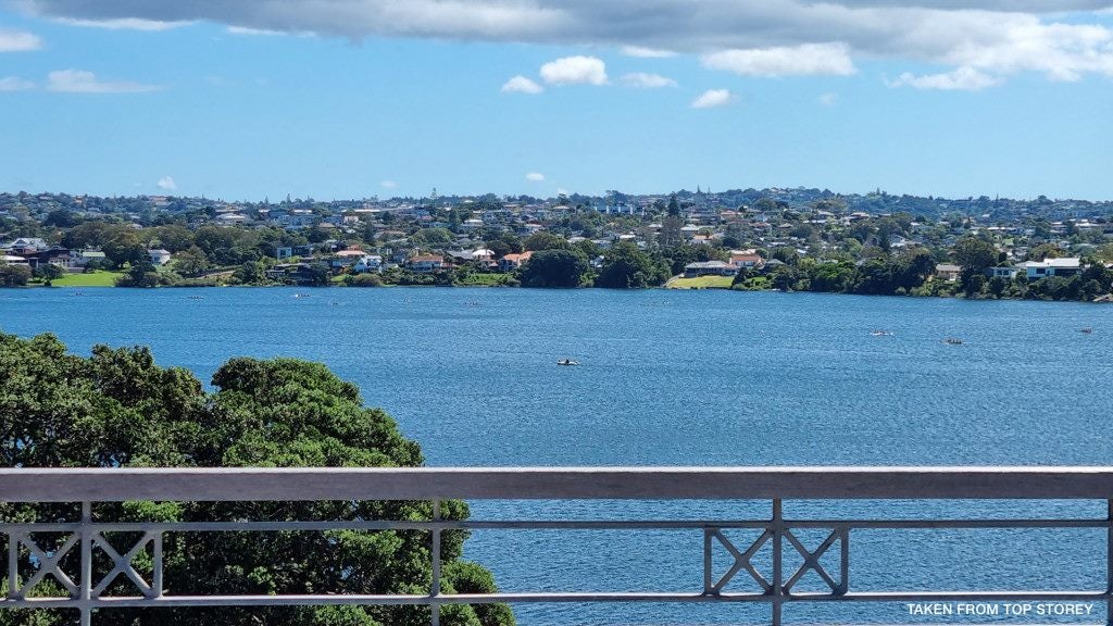 1/248 Hurstmere Road, Takapuna, Auckland - Carousel 1