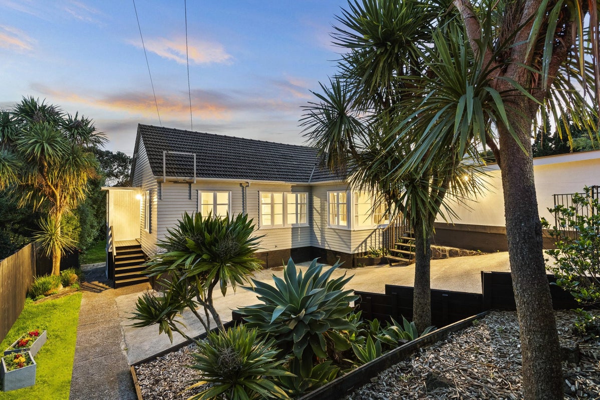 71 Mays Road, Onehunga, Auckland - Carousel 1