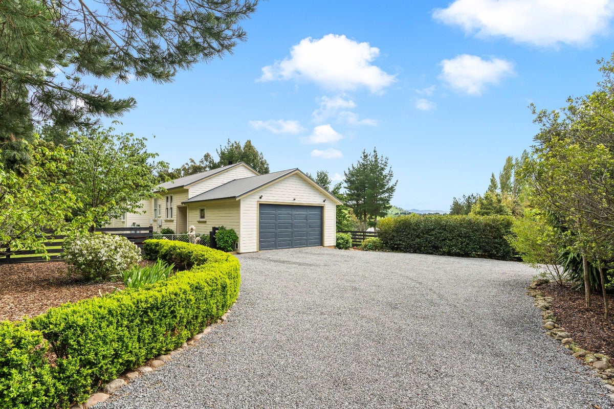 154 Mikimiki Road, Mikimiki, Masterton - Carousel 32