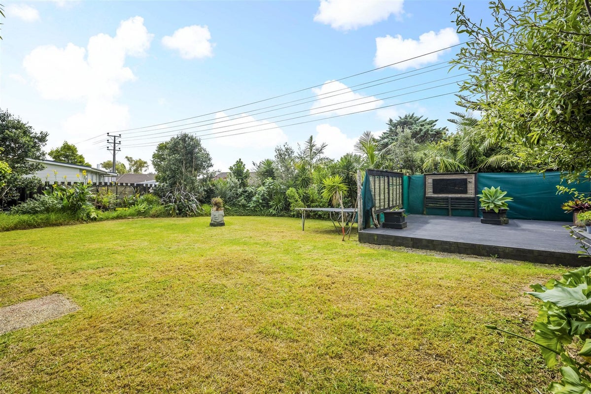 7 Hindmarsh Street, Henderson, Auckland - Carousel 2
