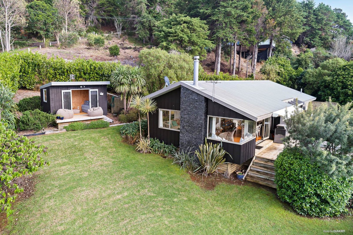 17B Dodd Road, Manukau Heads, Awhitu - Carousel 2