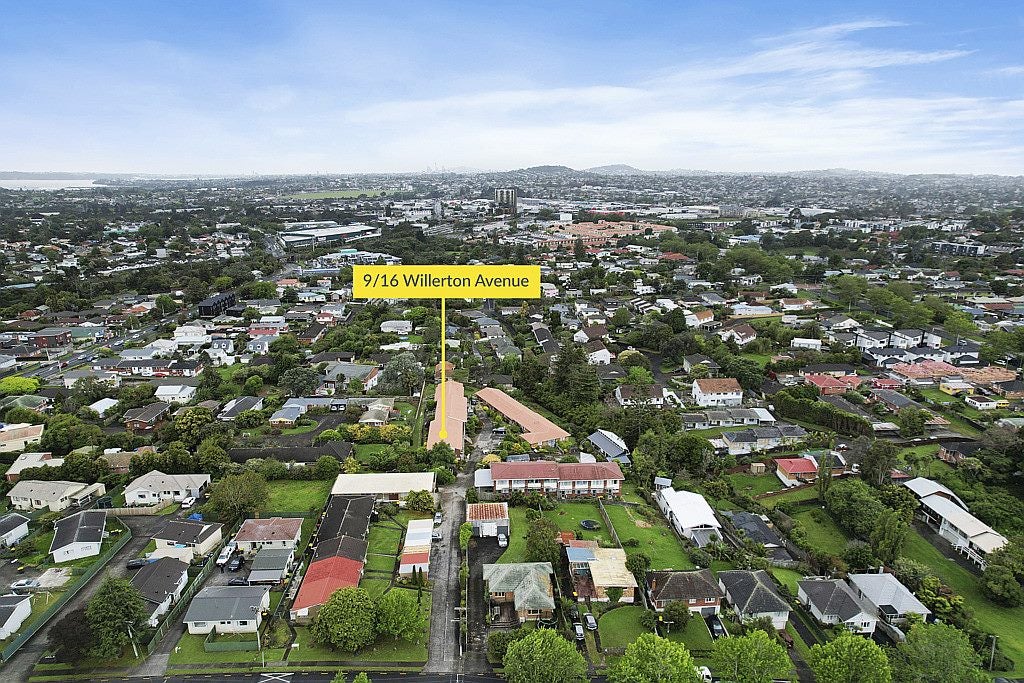 9/16 Willerton Avenue, New Lynn, Auckland - Carousel 20