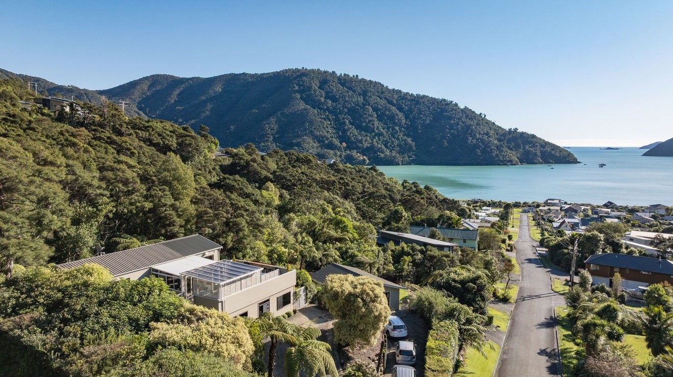 42 Old Mill Road, OKIWI BAY, FRENCH PASS - Carousel 2