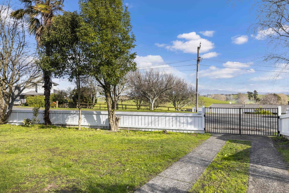 40D Gibson Road, Dinsdale, Hamilton - Carousel 2
