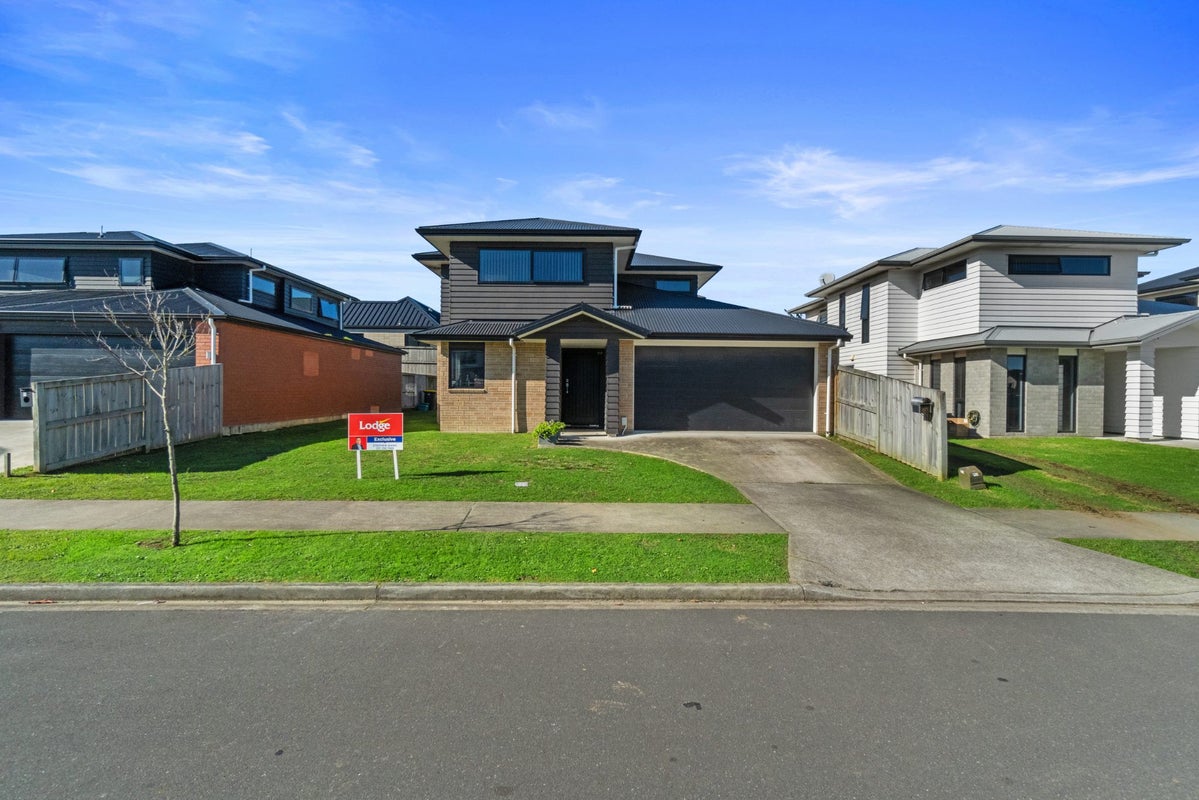 60 Featherstone Drive, Flagstaff, Hamilton - Carousel 2