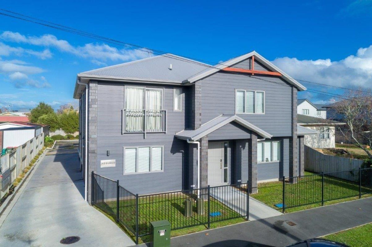 9/34 Beatty Street, Melville, Hamilton - Carousel 1