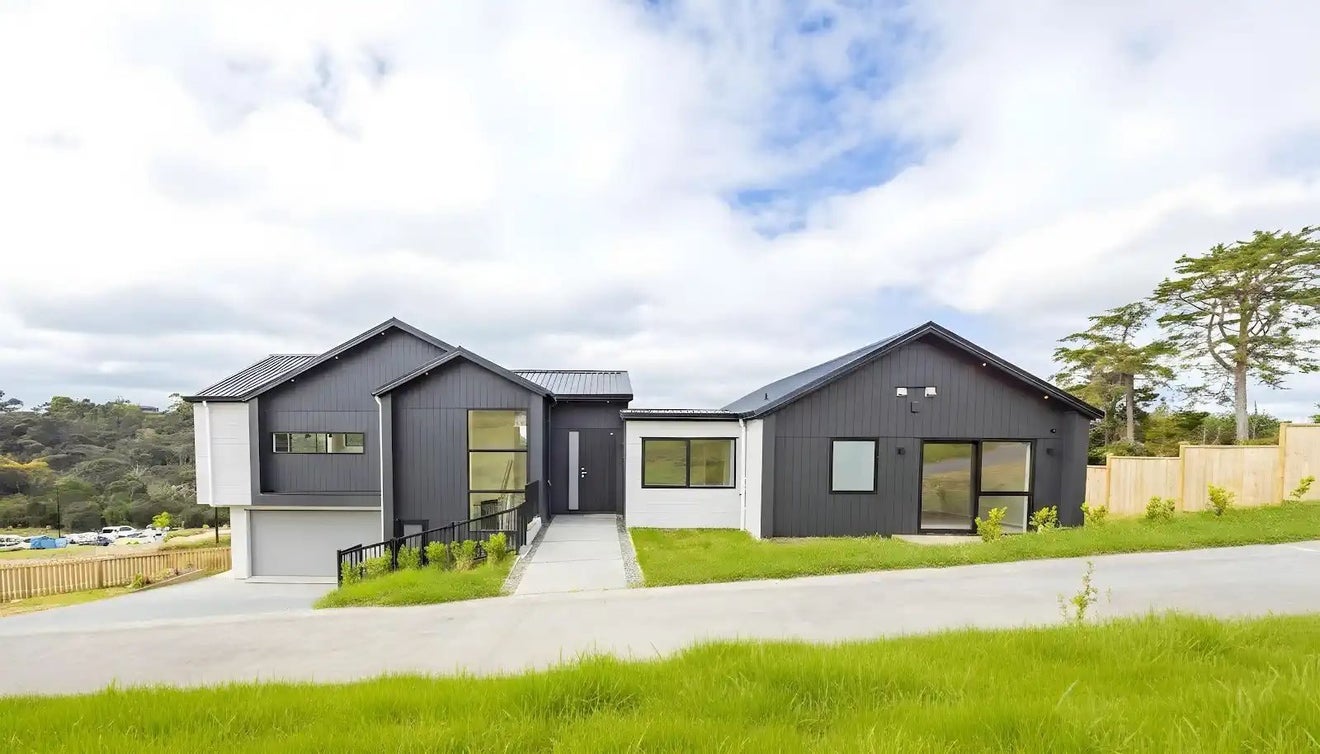 30 Awanui Road, Red Beach, Whangaparaoa - Carousel 1