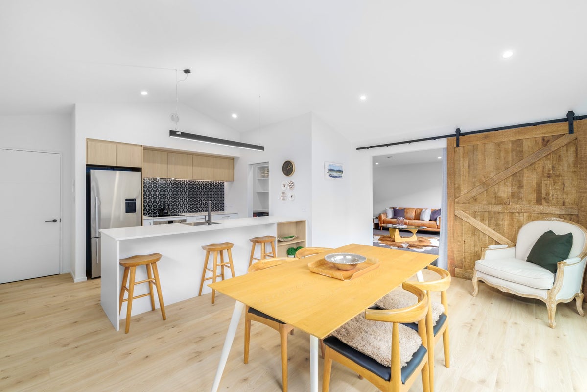 50 Winton Street, St Albans, Christchurch - Carousel 2