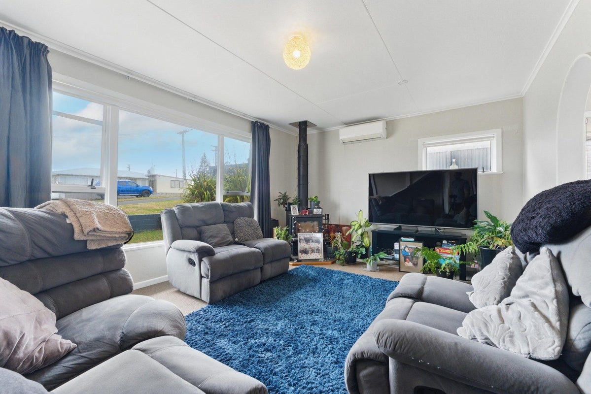 28 Miro Street, Castlecliff, Whanganui, Manawatu / Whanganui - Carousel 2