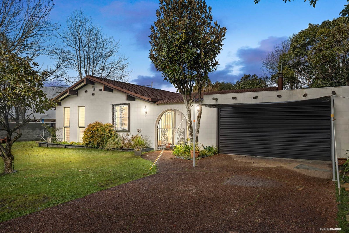 64 Maxwelton Drive, Mairangi Bay, Auckland - Carousel 1