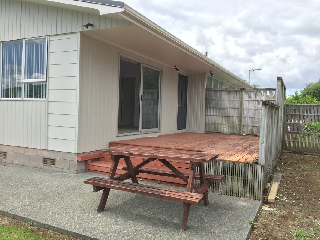 2 Frank Evans Place, Henderson, Auckland - Carousel 11