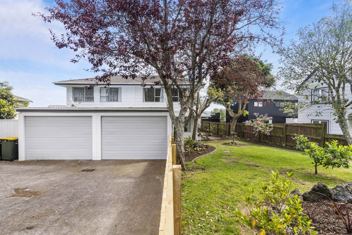 11B Steen Place, Mangere Bridge, Auckland - Carousel 1