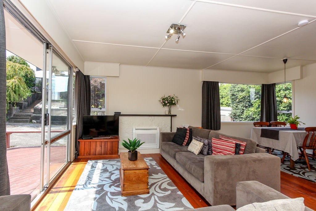 21 Durham Avenue, Welbourn, New Plymouth - Carousel 2