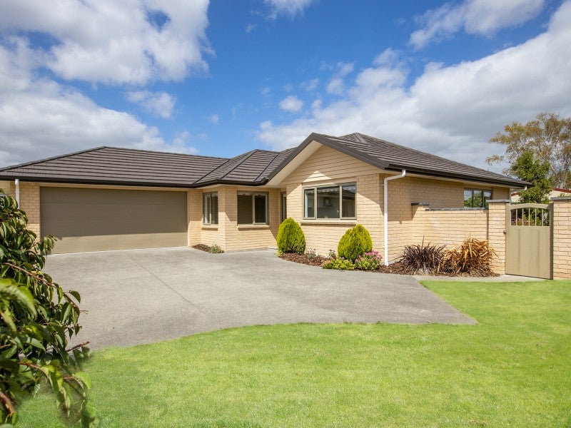5 Austin Reid Avenue, Carterton - Carousel 2