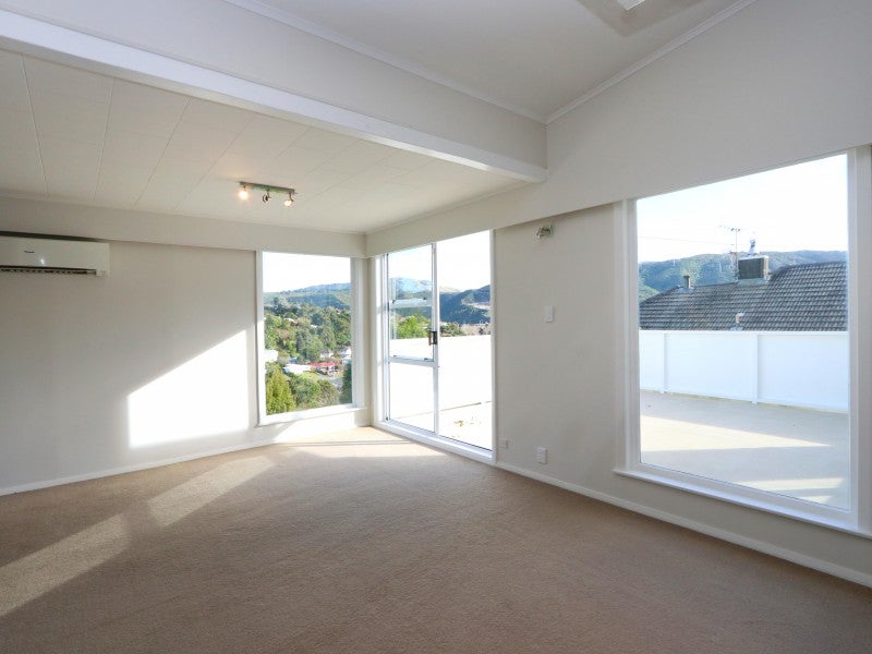 20 John Street, Stokes Valley, Lower Hutt - Carousel 2