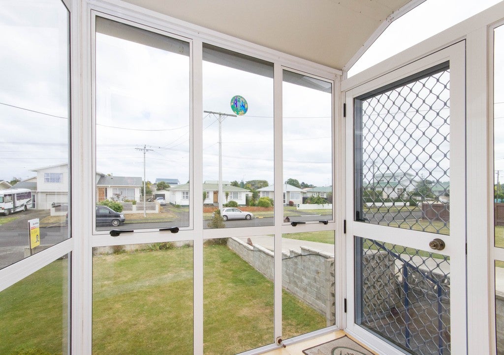 70 Surrey Road, Springvale, Whanganui - Carousel 2