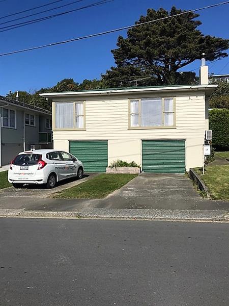 29 Bancroft Terrace, Newlands, Wellington - Carousel 2