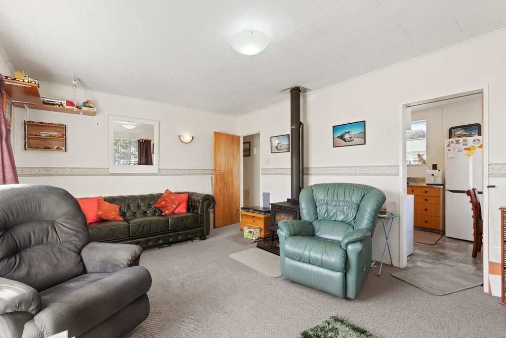 1/85 Main RD, Wainuiomata, Lower Hutt - Carousel 2