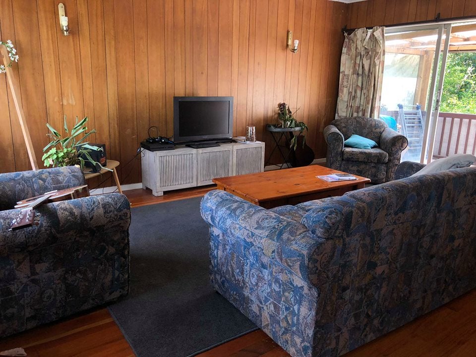 71 Chivalry Road, Glenfield, Auckland - Carousel 2