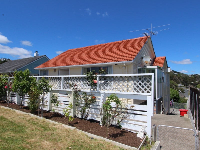 56 Mckillop Street, Ranui, Porirua - Carousel 1