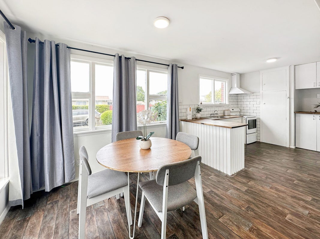 64 Frensham Crescent, Woolston, Christchurch - Carousel 17