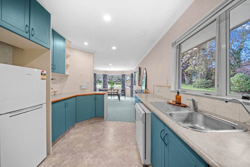 7A Queen Alexandra Street, Lansdowne, Masterton - Carousel 2